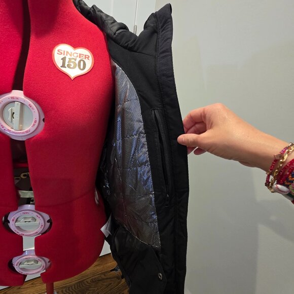 Brand new, never worn womens Columbia ski jacket - Picture 14 of 16